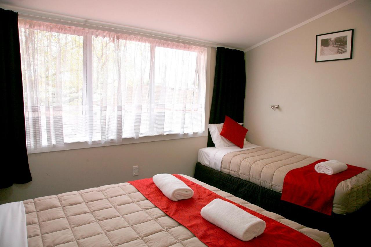 Touchwood Motor Lodge Pukekohe Extérieur photo