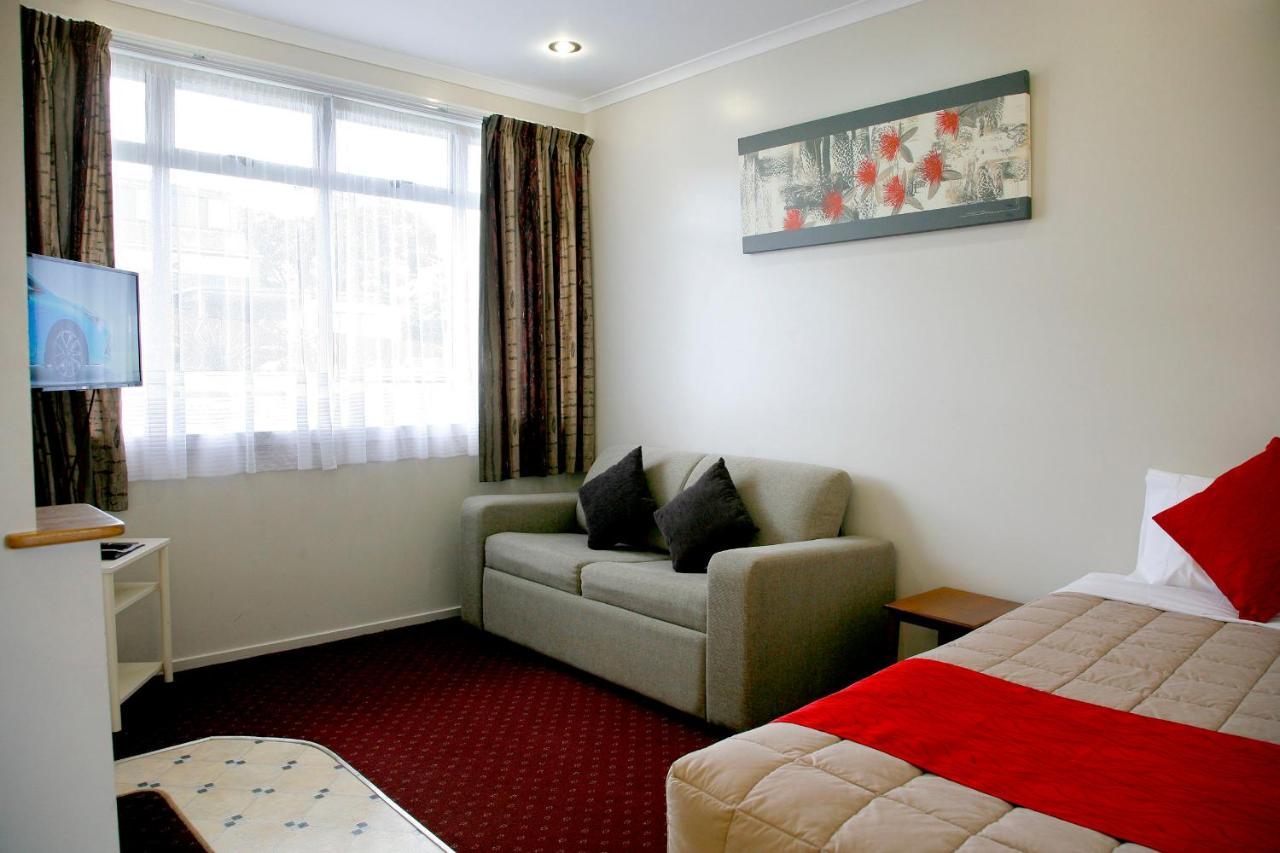 Touchwood Motor Lodge Pukekohe Extérieur photo